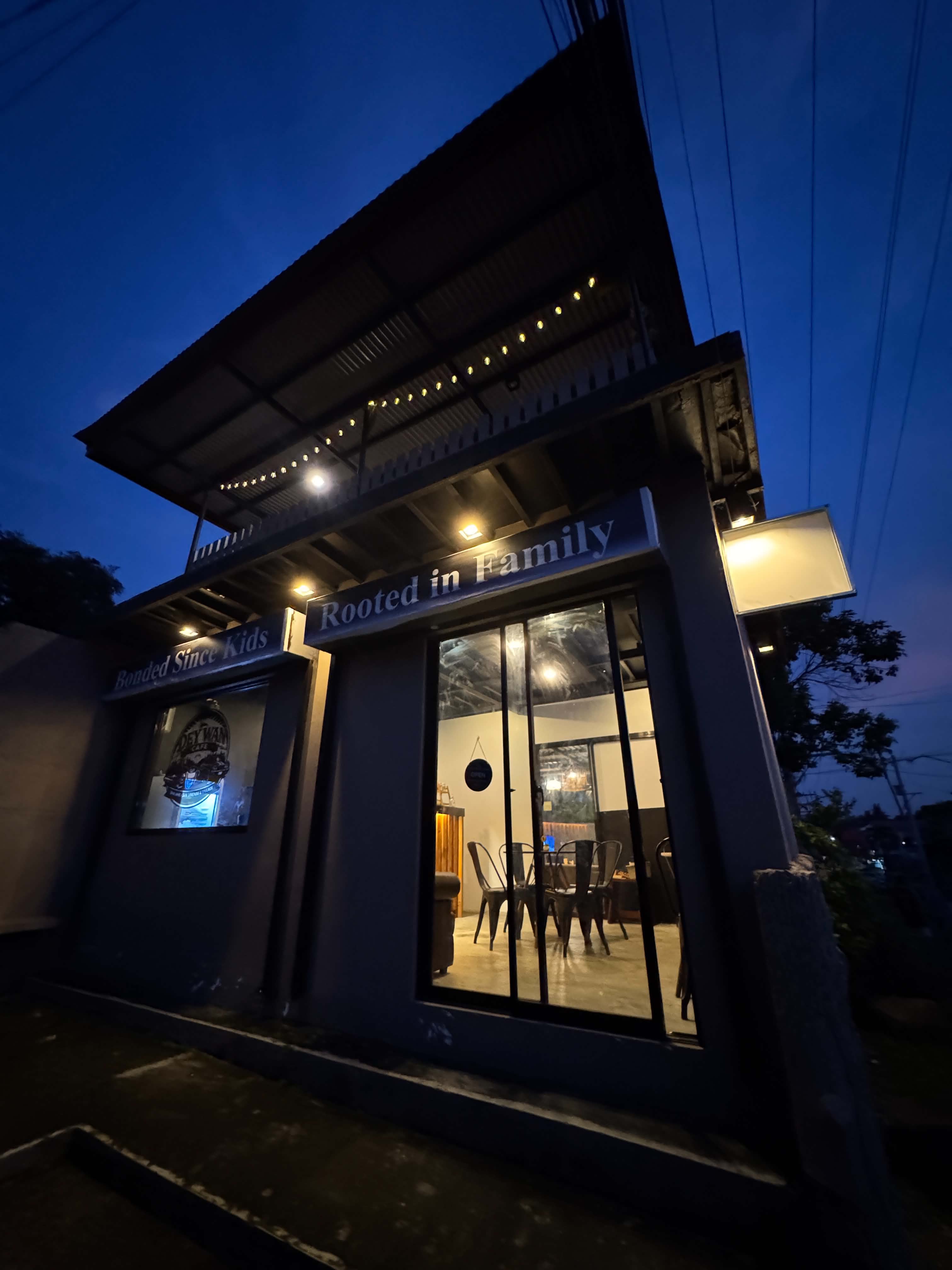 Dey Wan Cafe